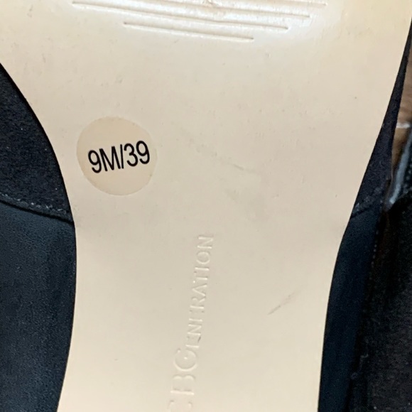 BCBG Leissa Black Block Heels Pumps Size Black - 9M - Picture 6 of 16